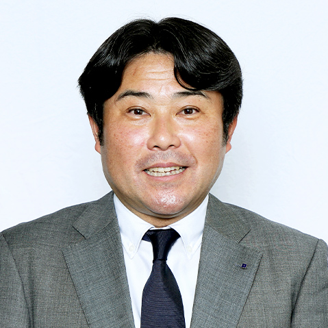住友電気工業株式会社 陸上競技部 監督 渡辺 康幸